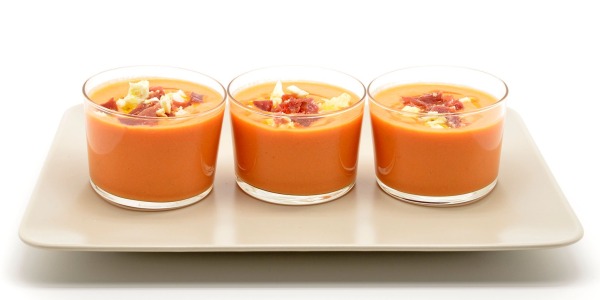 Receta de Salmorejo y jamón ibérico
